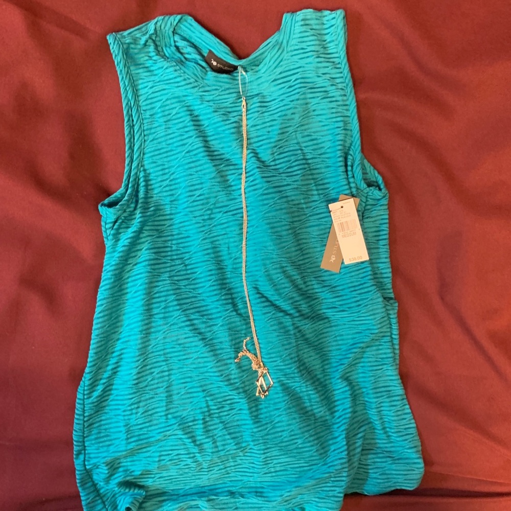 Aqua colored shirt/tank top with necklace, NWT